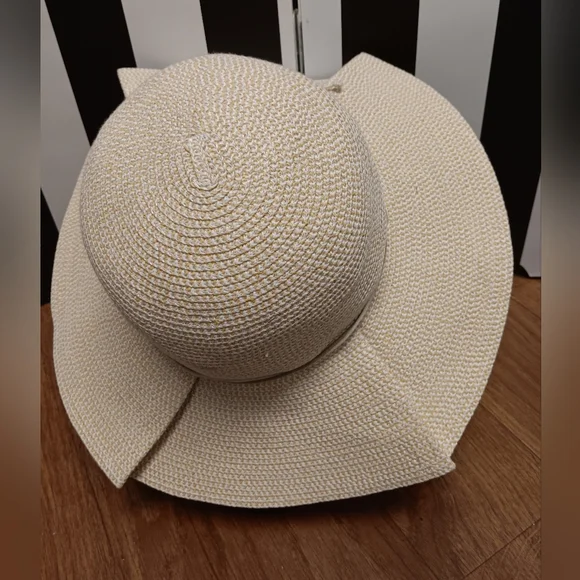 Betmar pleated straw hat - Picture 8 of 9